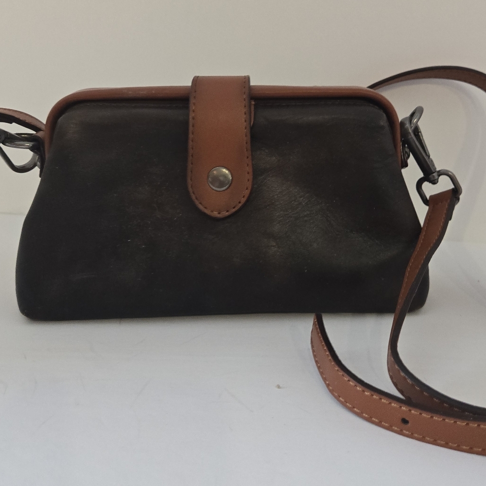 Two tone leather purse